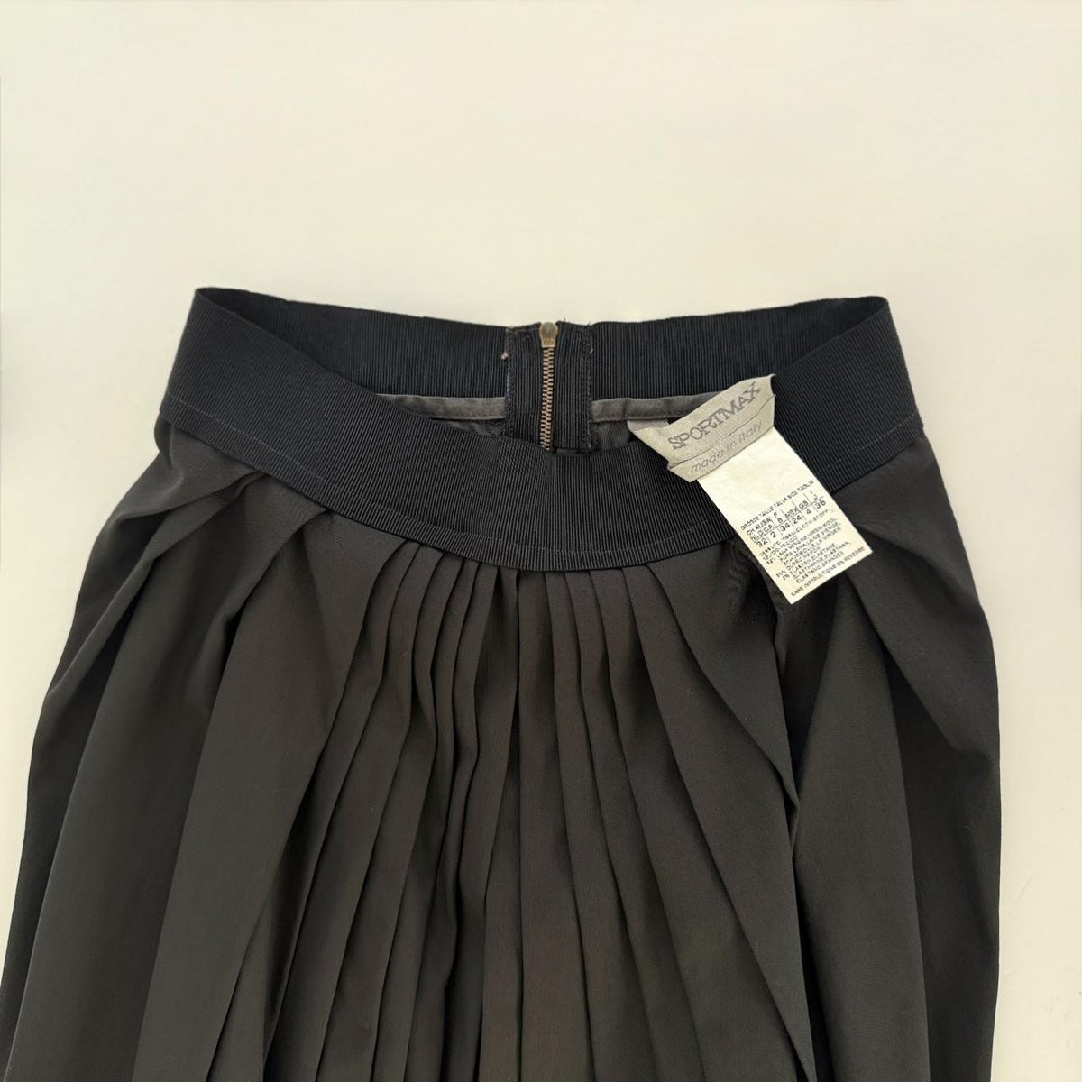 Sportmax Italy Vintage 90s Pleated Virgin Wool Skirt