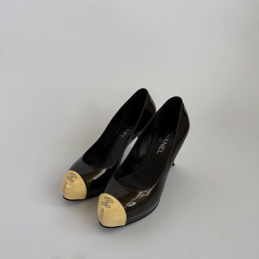 Chanel Vintage 1990s Metallic Dark Brown & Cream Cap-Toe Pumps