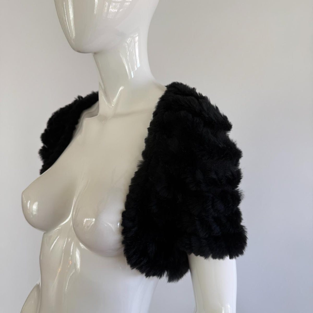 Genuine Rabbit Fur Japanese Vintage Black Knitted Bolero Shrug