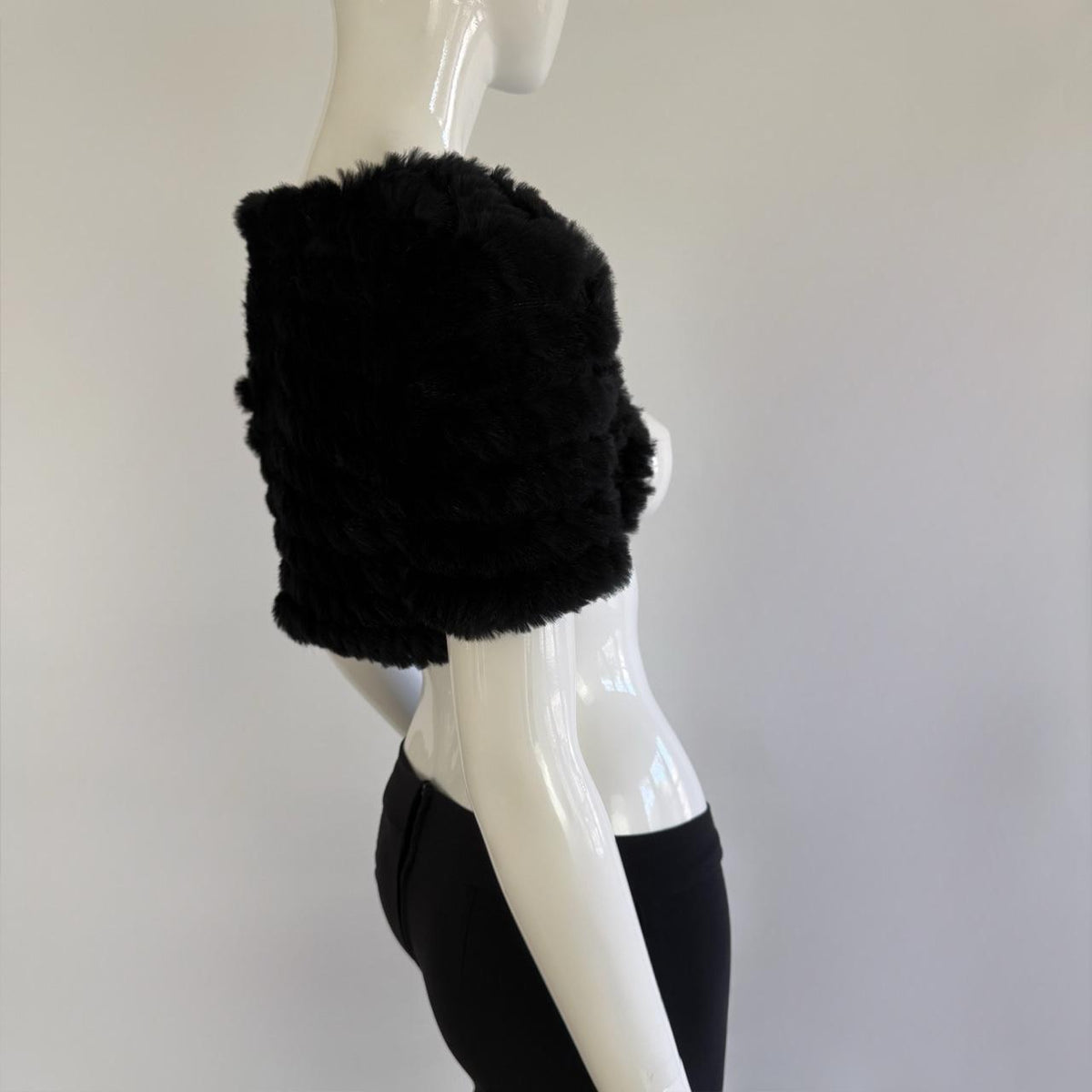 Genuine Rabbit Fur Japanese Vintage Black Knitted Bolero Shrug